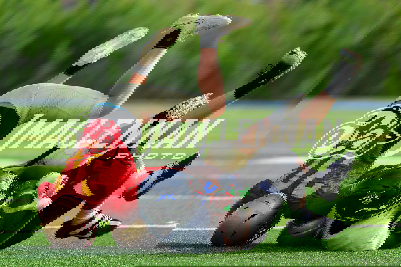 ffb5a7f9-51a7-4aef-b4c5-8c1a491b3b8c